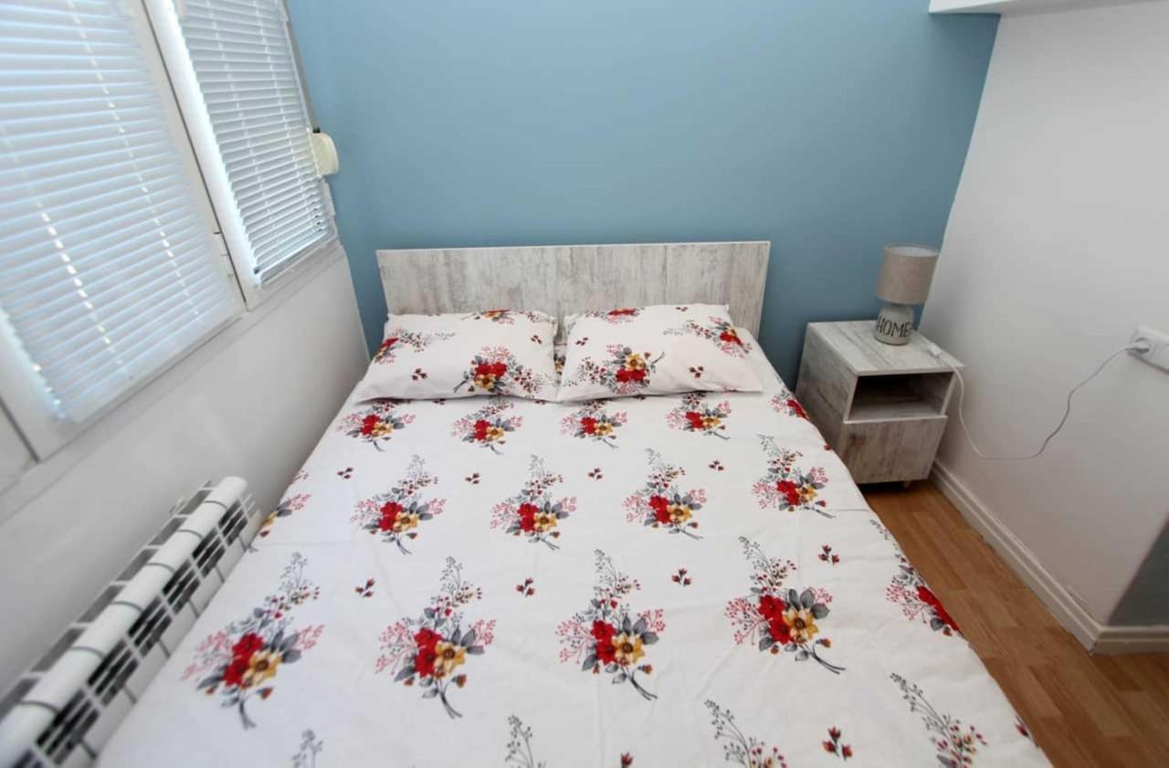 Sunny Apartment In The Center Erywań Zewnętrze zdjęcie